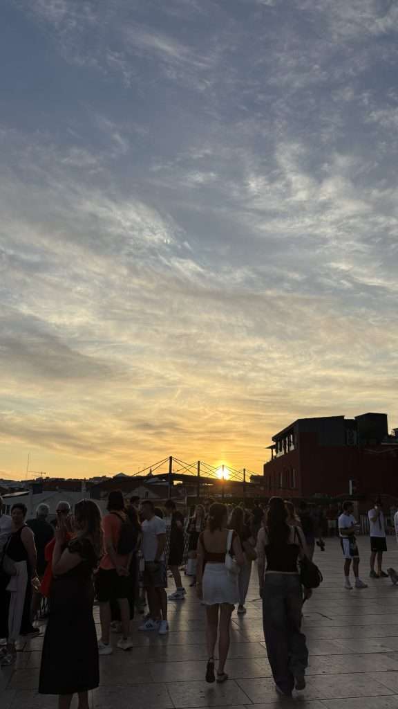 Miradouro de Santa Catarina - sunset in lisbon