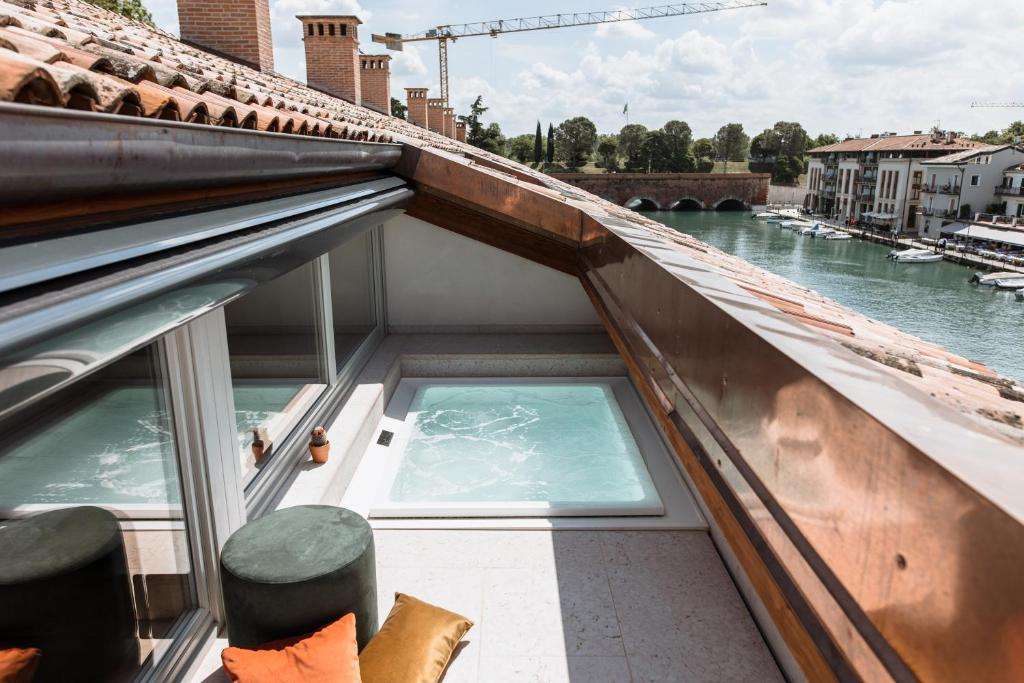 pavillon suite in Peschiera del Garda, Lake Garda, Italy.